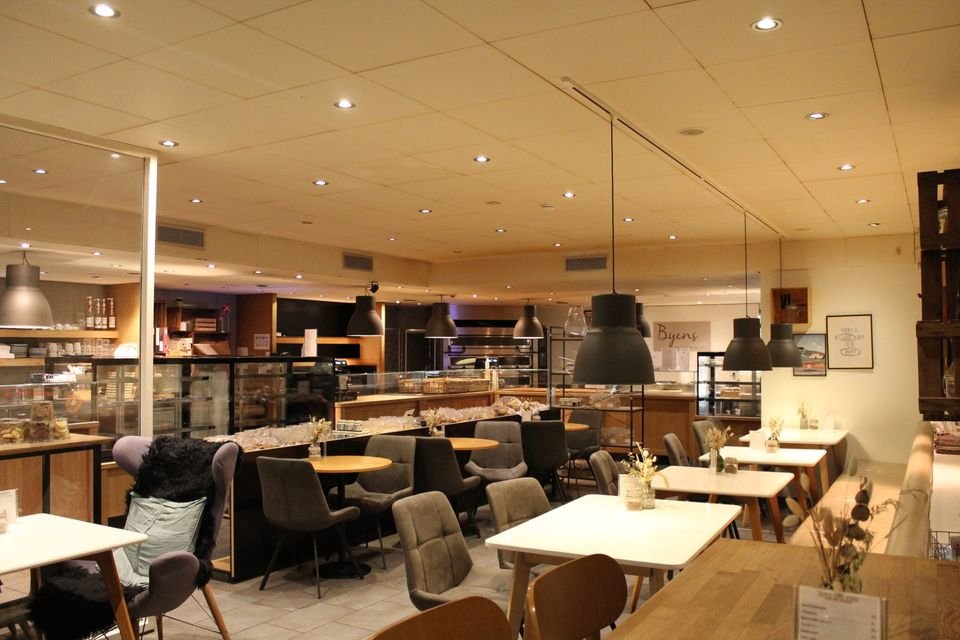 Hyggelig stemning i Byens Brød & Café i Vejen